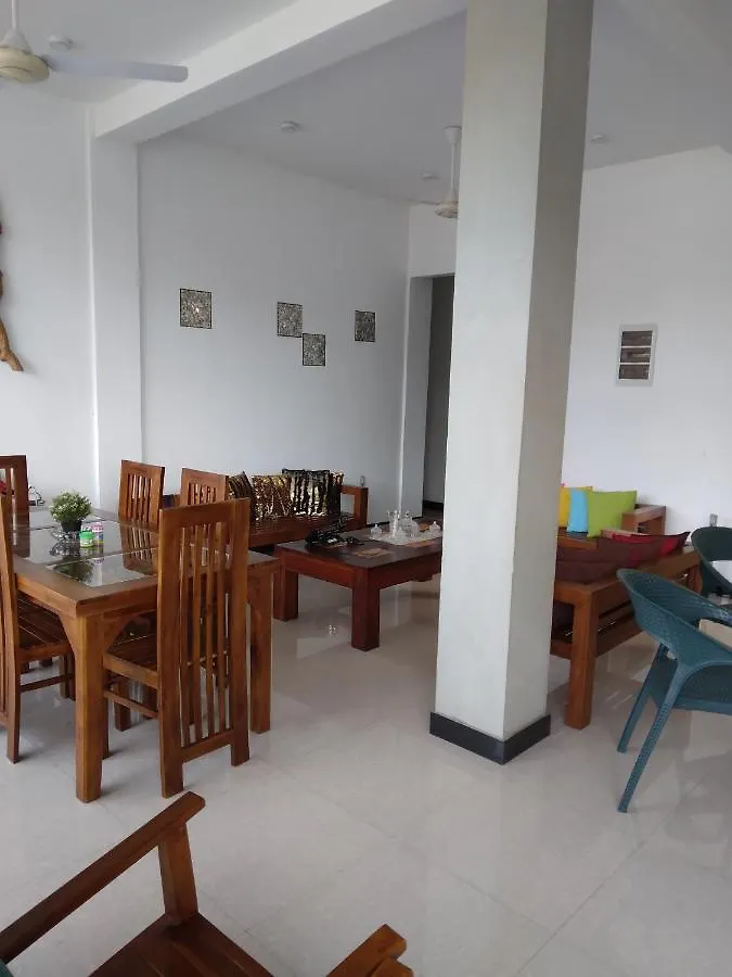 Lodge Kandy Lake Edge Villa